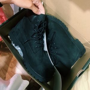 Timberland Premium 6in Waterproof Black boot!
